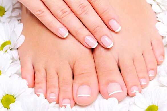 Chamomile cures toenail fungus