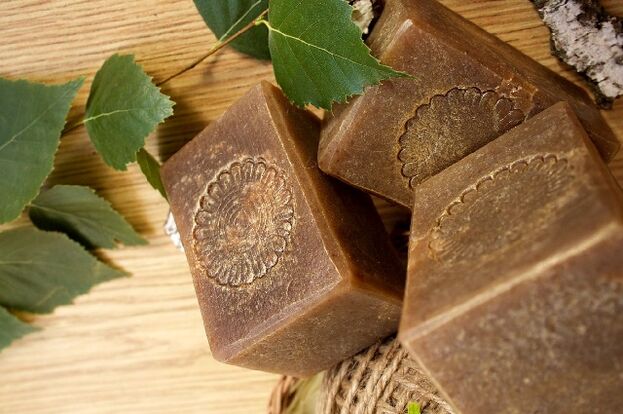 Antifungal tar soap